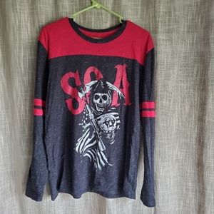 Long sleeve tee